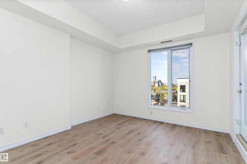 #702 10303 111 St Nw, Edmonton, AB - Indoor Photo Showing Other Room