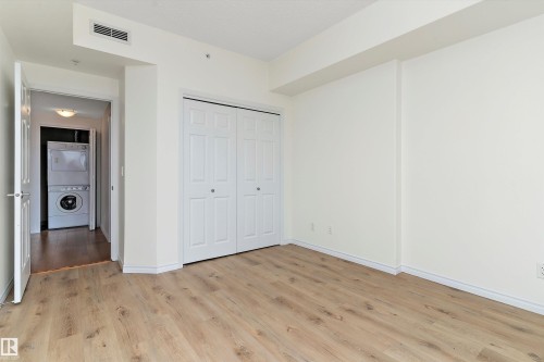 #702 10303 111 St Nw, Edmonton, AB - Indoor Photo Showing Other Room