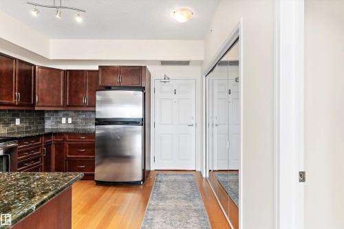 #702 10303 111 St Nw, Edmonton, AB - Indoor Photo Showing Kitchen With Stainless Steel Kitchen