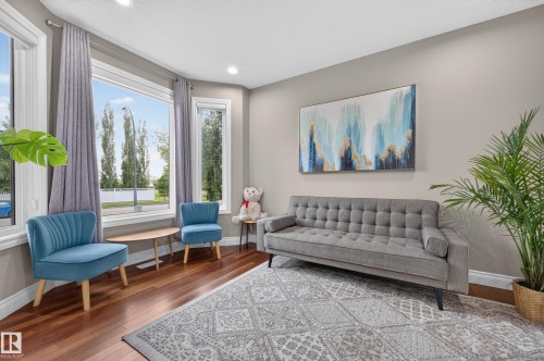 3006 Montrose Boulevard, Beaumont, AB - Indoor Photo Showing Living Room