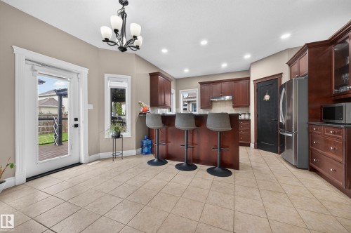 3006 Montrose Boulevard, Beaumont, AB - Indoor Photo Showing Kitchen