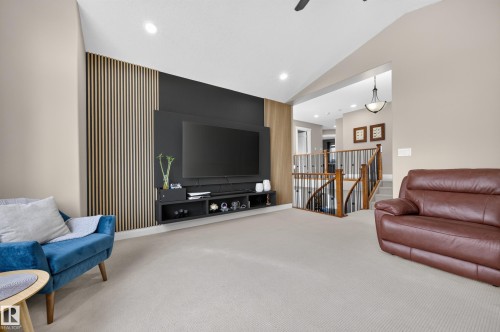 3006 Montrose Boulevard, Beaumont, AB - Indoor Photo Showing Living Room