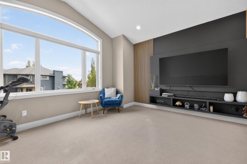 3006 Montrose Boulevard, Beaumont, AB - Indoor