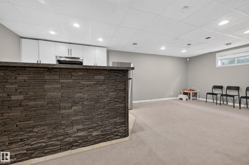 3006 Montrose Boulevard, Beaumont, AB - Indoor
