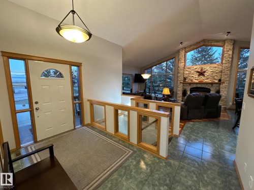 27519 79 Avenue, Stony Plain, AB - Indoor Photo Showing Other Room
