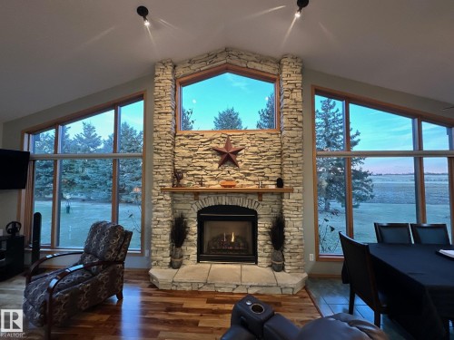27519 79 Avenue, Stony Plain, AB - Indoor Photo Showing Living Room With Fireplace