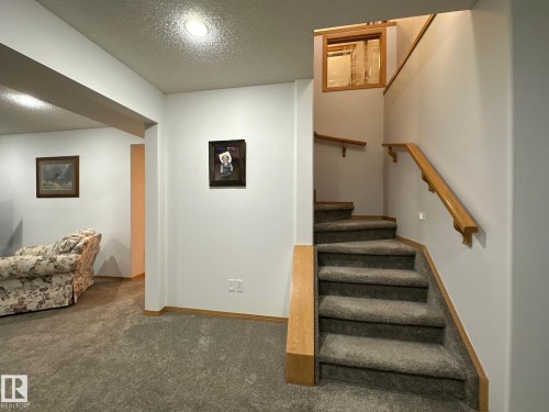 27519 79 Avenue, Stony Plain, AB - Indoor Photo Showing Other Room