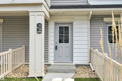 #19 1110 Daniels Link Li Sw, Edmonton, AB - Outdoor With Exterior