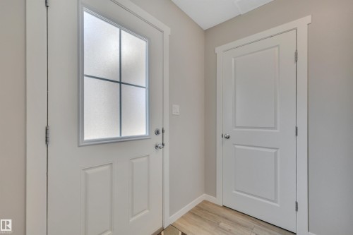 #19 1110 Daniels Link Li Sw, Edmonton, AB - Indoor Photo Showing Other Room