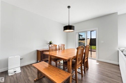 61 Penn Place, Spruce Grove, AB - Indoor Photo Showing Dining Room