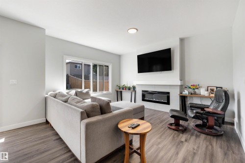 61 Penn Place, Spruce Grove, AB - Indoor Photo Showing Living Room With Fireplace