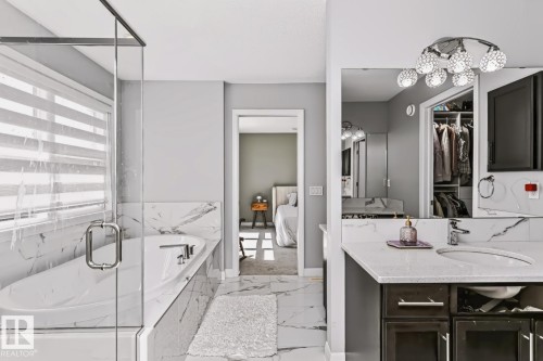 22713 94A Avenue Nw, Edmonton, AB 