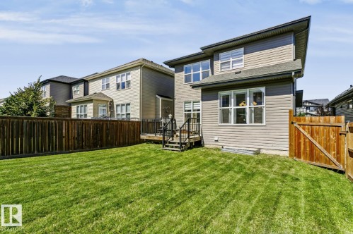 22713 94A Avenue Nw, Edmonton, AB 