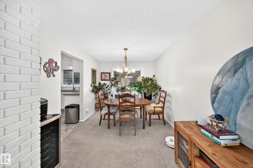 3516 117A Street Nw, Edmonton, AB - Indoor Photo Showing Dining Room