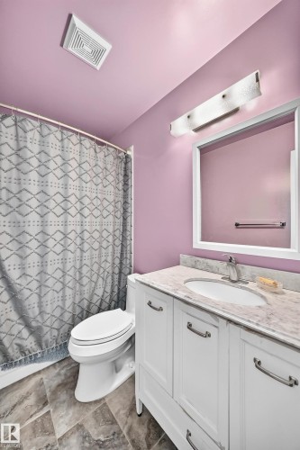3516 117A Street Nw, Edmonton, AB - Indoor Photo Showing Bathroom