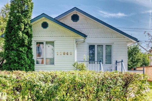 11045 125 Street Nw, Edmonton, AB - Outdoor