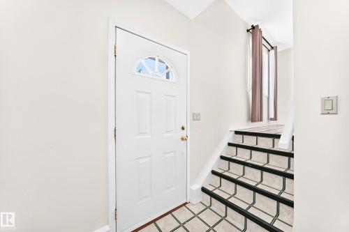 11045 125 Street Nw, Edmonton, AB - Indoor Photo Showing Other Room