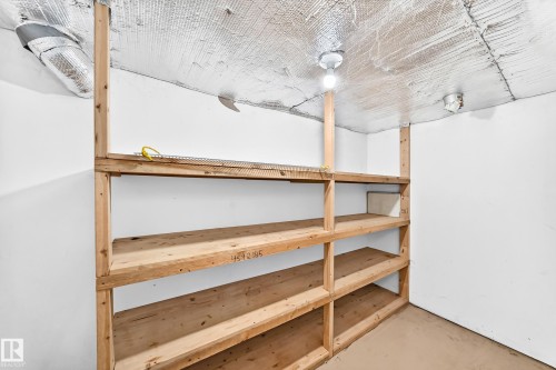 11045 125 Street Nw, Edmonton, AB - Indoor