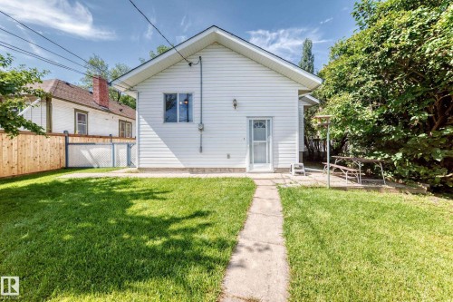 11045 125 Street Nw, Edmonton, AB - Outdoor