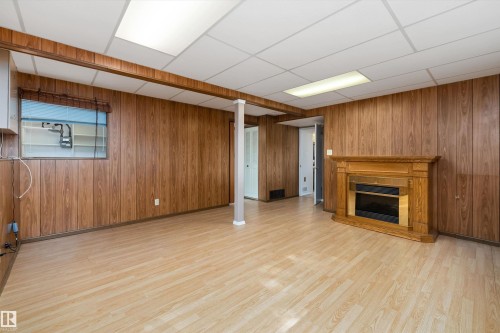 56 Flagstone Crescent, St. Albert, AB - Indoor