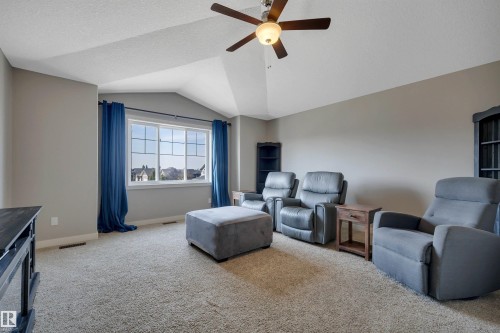3812 Triomphe Boulevard, Beaumont, AB - Indoor Photo Showing Other Room