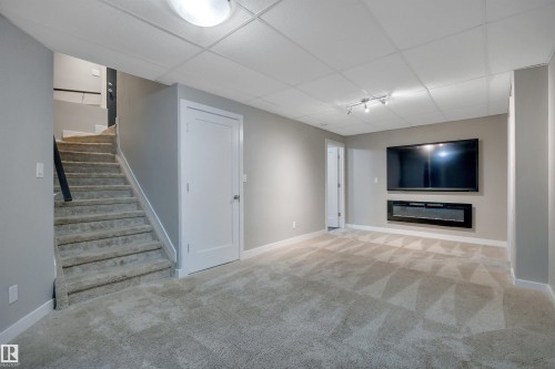 3812 Triomphe Boulevard, Beaumont, AB - Indoor