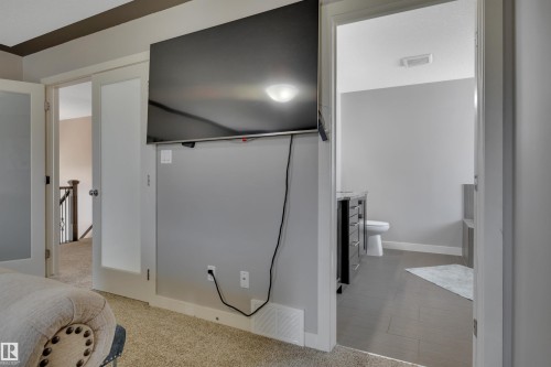3812 Triomphe Boulevard, Beaumont, AB - Indoor