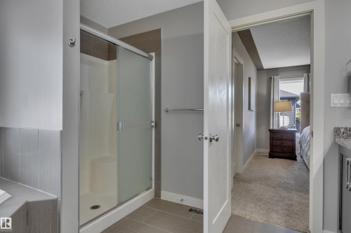 3812 Triomphe Boulevard, Beaumont, AB - Indoor