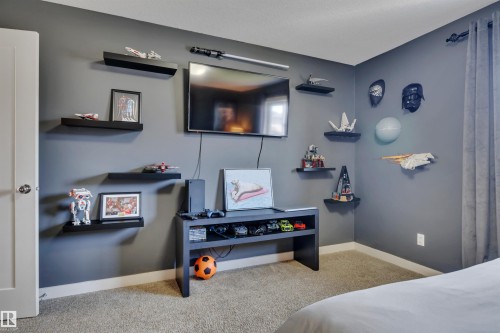3812 Triomphe Boulevard, Beaumont, AB - Indoor Photo Showing Bedroom