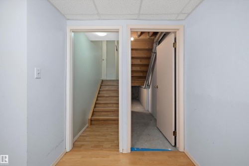 #29 9520 174 St Nw, Edmonton, AB - Indoor Photo Showing Other Room