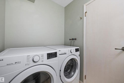 #29 9520 174 St Nw, Edmonton, AB - Indoor Photo Showing Laundry Room