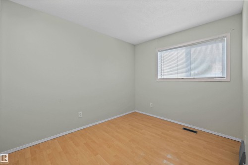 #29 9520 174 St Nw, Edmonton, AB - Indoor Photo Showing Other Room
