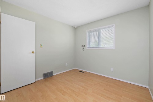 #29 9520 174 St Nw, Edmonton, AB - Indoor Photo Showing Other Room