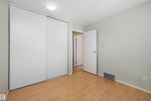 #29 9520 174 St Nw, Edmonton, AB - Indoor Photo Showing Other Room