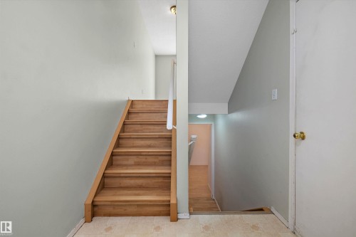 #29 9520 174 St Nw, Edmonton, AB - Indoor Photo Showing Other Room