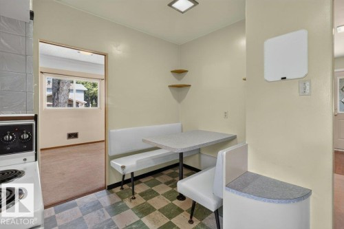 11852 55 Street Nw, Edmonton, AB - Indoor Photo Showing Other Room