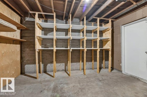 11852 55 Street Nw, Edmonton, AB - Indoor