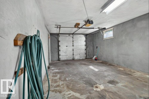 11852 55 Street Nw, Edmonton, AB - Indoor Photo Showing Garage
