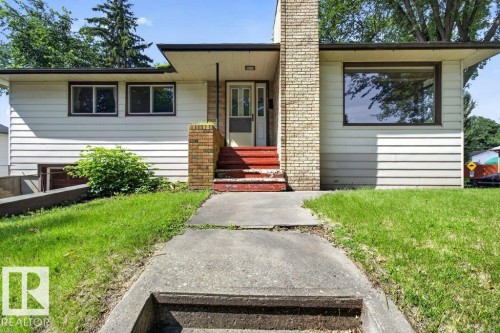 11852 55 Street Nw, Edmonton, AB - Outdoor