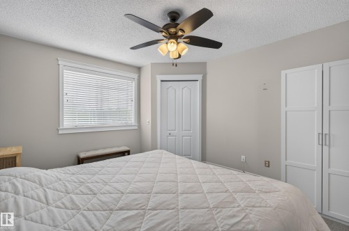 12724 148 Avenue Nw, Edmonton, AB - Indoor Photo Showing Bedroom