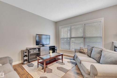 208 Bridgeport Close, Leduc, AB - Indoor Photo Showing Living Room