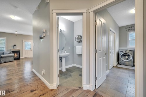 208 Bridgeport Close, Leduc, AB - Indoor Photo Showing Other Room