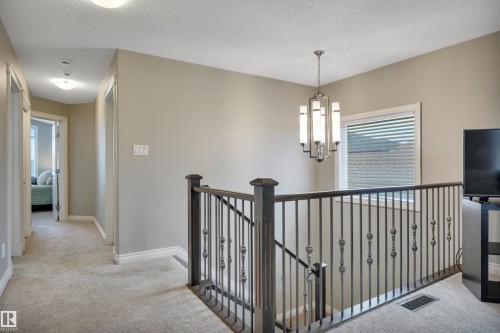 208 Bridgeport Close, Leduc, AB - Indoor Photo Showing Other Room