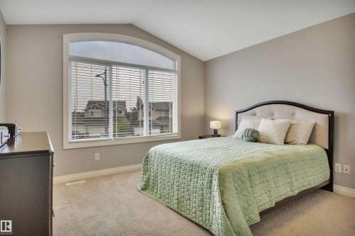 208 Bridgeport Close, Leduc, AB - Indoor Photo Showing Bedroom