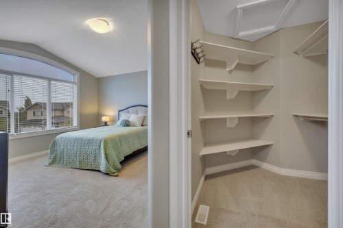 208 Bridgeport Close, Leduc, AB - Indoor Photo Showing Other Room