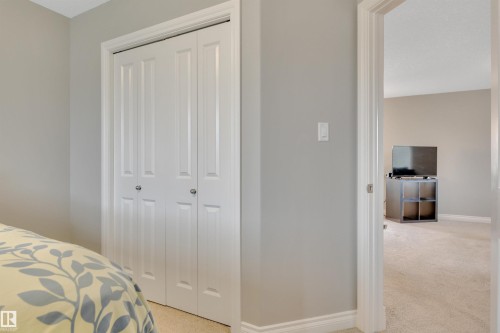 208 Bridgeport Close, Leduc, AB - Indoor Photo Showing Bedroom
