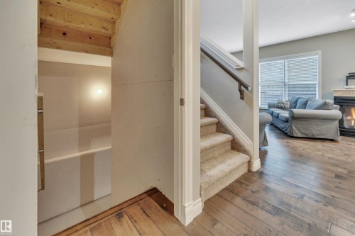 208 Bridgeport Close, Leduc, AB - Indoor Photo Showing Other Room