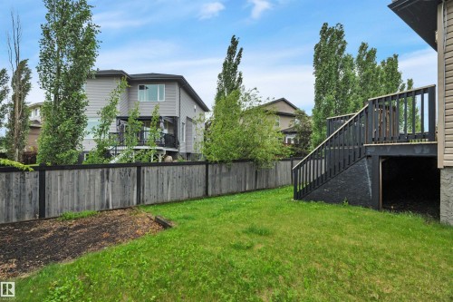 208 Bridgeport Close, Leduc, AB - Outdoor