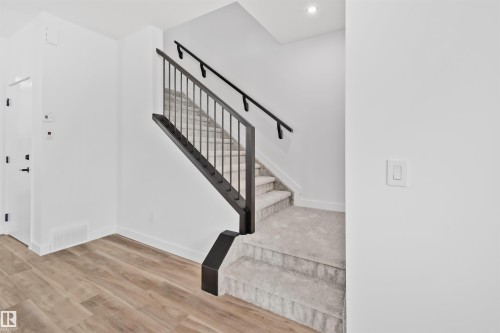324 Roberts Wynd, Leduc, AB - Indoor Photo Showing Other Room