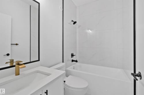 324 Roberts Wynd, Leduc, AB - Indoor Photo Showing Bathroom
